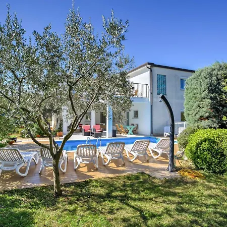 File-6 By Interhome *