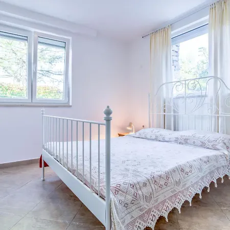 Lägenhet File-6 By Interhome