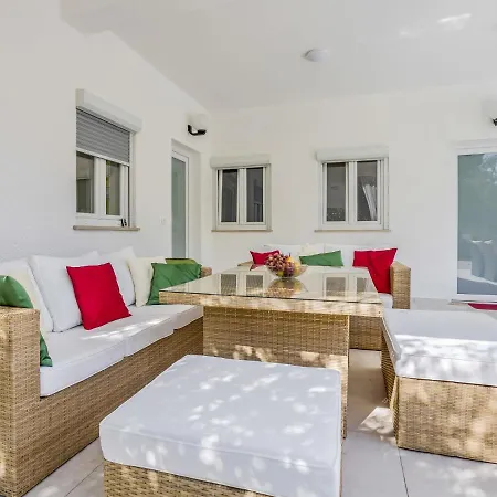 Apartment File-6 By Interhome Zambratija (Istria)